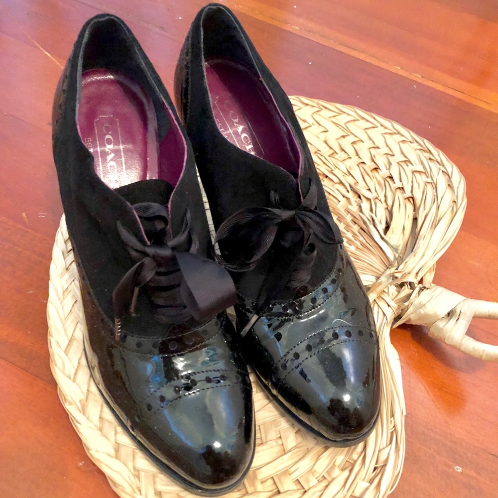 Coach Black Leather/Suede Lace Up Oxford Shoes.